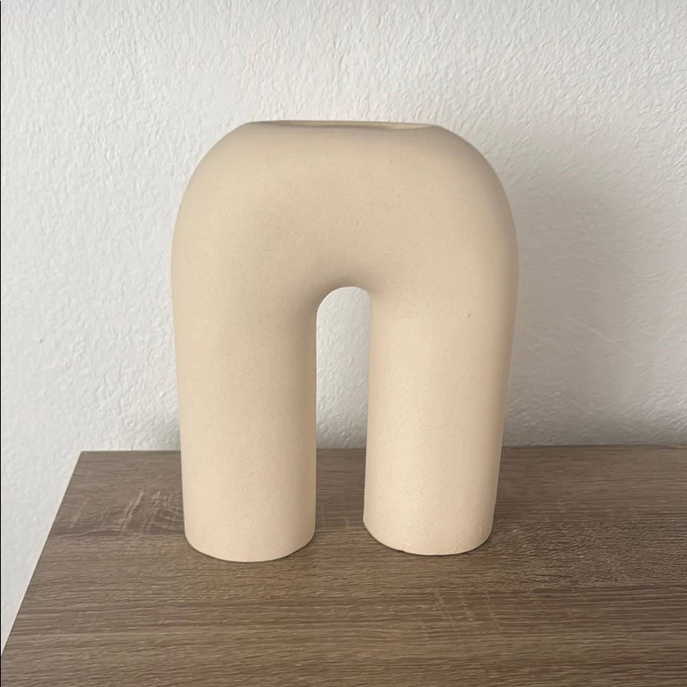 Modern Cream Arch Vase